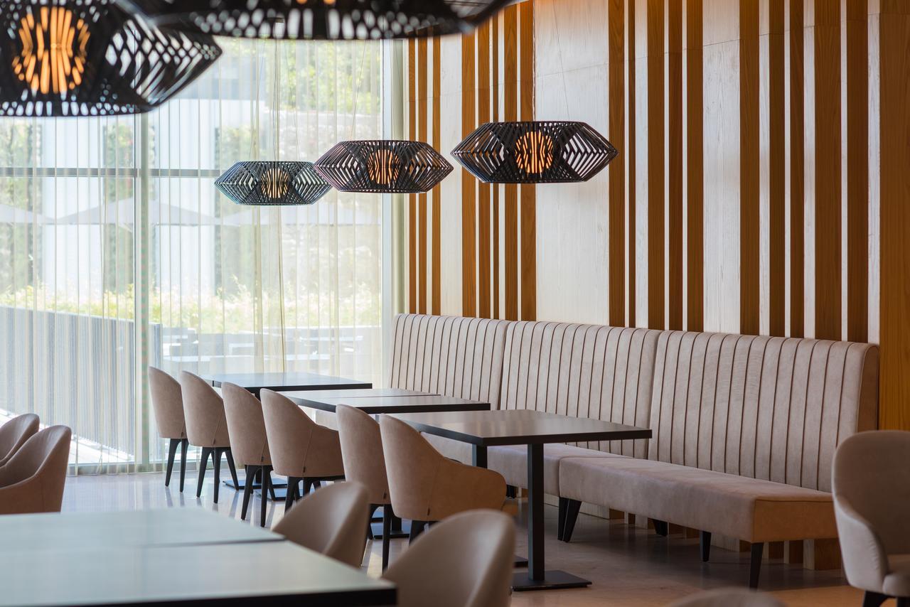 이베로스타 셀렉션 리스보아 리스본 외부 사진 The interior of the restaurant