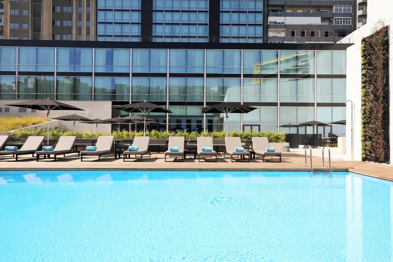 이베로스타 셀렉션 리스보아 리스본 외부 사진 The pool at the hotel